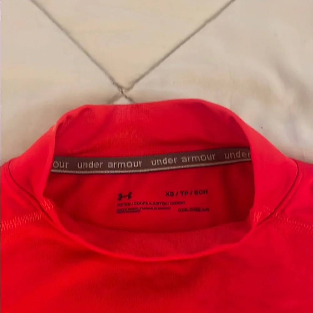 Under Armour Women's Fitted ColdGear Mockneck Shirt - Red - Picture 2 of 3